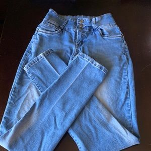 Women’s Bamboo Blue Jeans Size 7